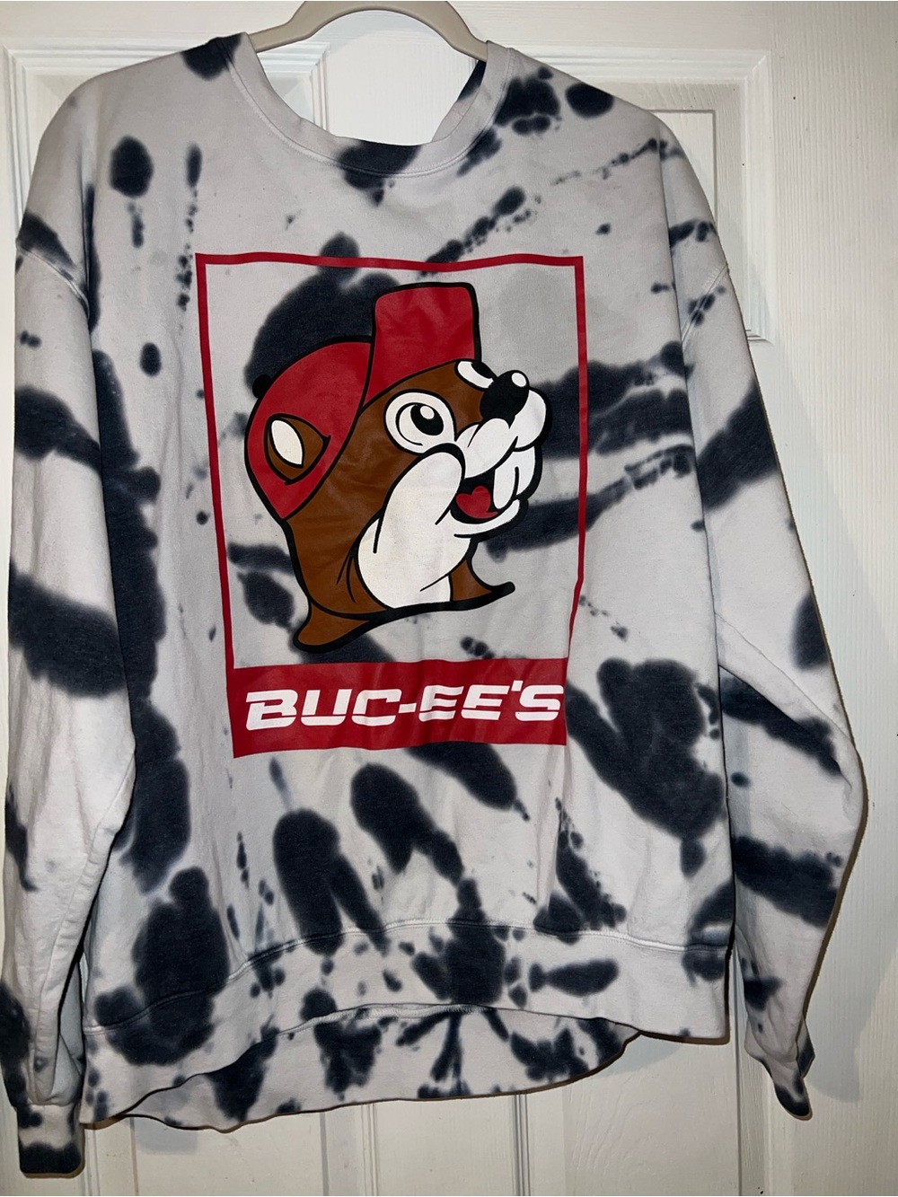 Buc-ee's Beaver Tie-Dye Crewneck Sweatshirt size XL